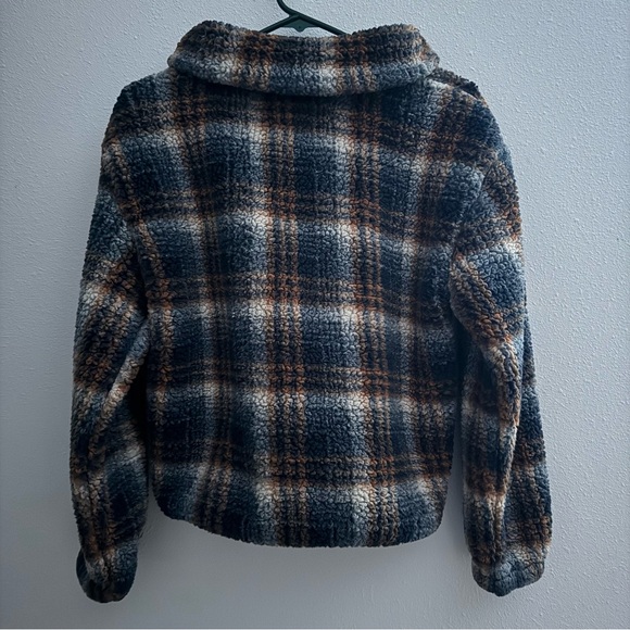 Angel Kiss Fuzzy Flannel Pullover - Picture 4 of 4